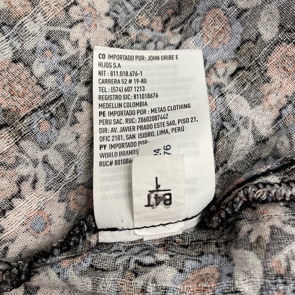 American Eagle Outfitters Floral Cropped Shirt - Picture 16 of 16